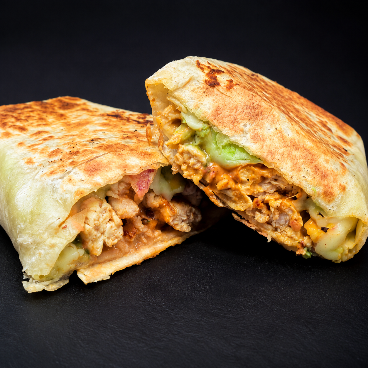 Wrap tostado de pollo con queso y guacamole — Gelerik